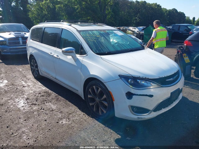45568923 :رقم المزاد ، 2C4RC1GG2HR504266 vin ، 2017 Chrysler Pacifica Limited مزاد بيع