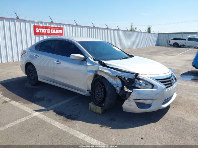 Nissan Altima 2.5/2.5 S/2.5 Sl/2.5 Sv 2015 1N4AL3AP7FN923201 головне зображення
