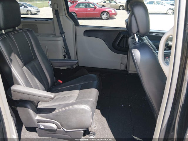 2016 Chrysler Town & Country Touring მანქანა იყიდება აუქციონზე, vin: 2C4RC1BGXGR305388, აუქციონის ნომერი: 45568961