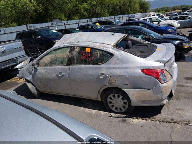 Продажа на аукционе авто 2016 Nissan Versa, vin: 3N1CN7AP1GL881634, номер лота: 45568992