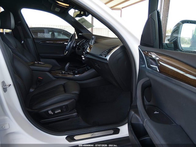 5UXTR7C57KLR51329 BMW X3 Sdrive30i