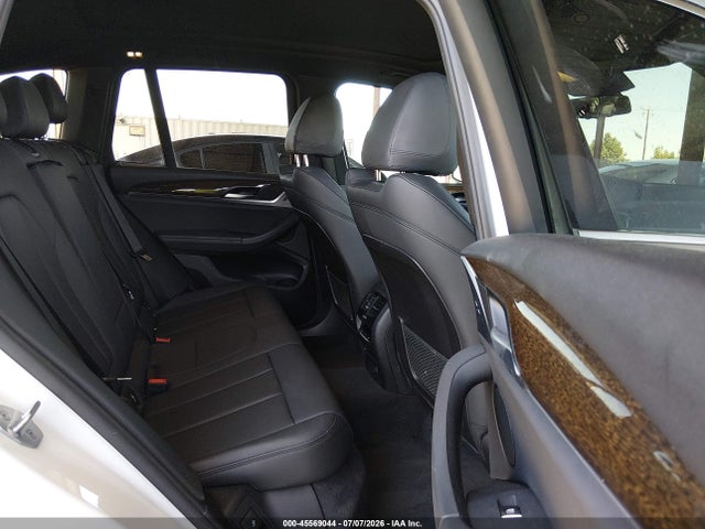 5UXTR7C57KLR51329 BMW X3 Sdrive30i