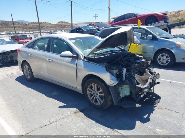2016 5NPE24AF3GH331730 main image