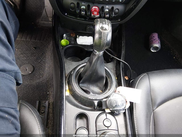 Mini Clubman Cooper 2016 WMWLN5C55G2E06972 Image 11
