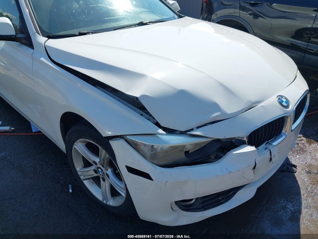 45569161 :رقم المزاد ، WBA3C1G51DNR49395 vin ، 2013 Bmw 328i مزاد بيع