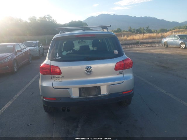 WVGBV7AX8HK025478 Volkswagen Tiguan 2.0t/2.0t S
