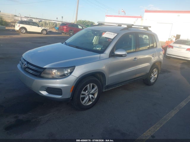WVGBV7AX8HK025478 Volkswagen Tiguan 2.0t/2.0t S