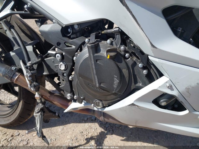 Продажа на аукционе авто 2025 Kawasaki Ex500 H, vin: ML5EXGH18SDA52993, номер лота: 45569207