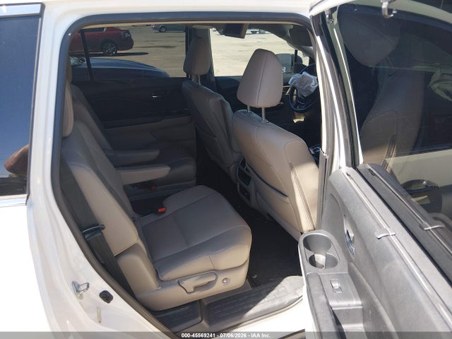 Honda Pilot Elite 2016 5FNYF6H05GB069612 Image 8