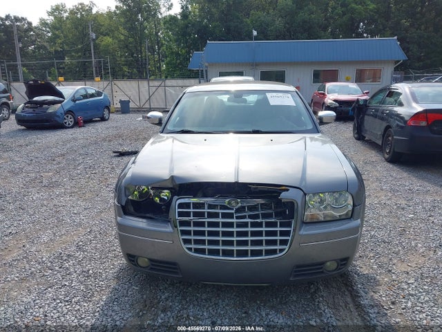 45569270 :رقم المزاد ، 2C3CA1CV9AH318935 vin ، 2010 Chrysler 300 Touring Plus مزاد بيع