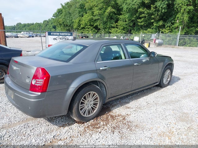 45569270 :رقم المزاد ، 2C3CA1CV9AH318935 vin ، 2010 Chrysler 300 Touring Plus مزاد بيع