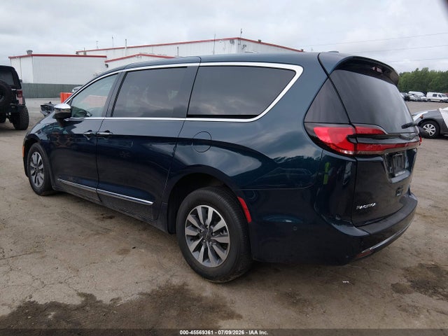 Продажа на аукционе авто 2022 Chrysler Pacifica Hybrid Limited, vin: 2C4RC1S70NR196775, номер лота: 45569361