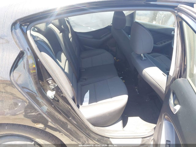 KIA FORTE LX 2017 3KPFL4A79HE133136 Image 8