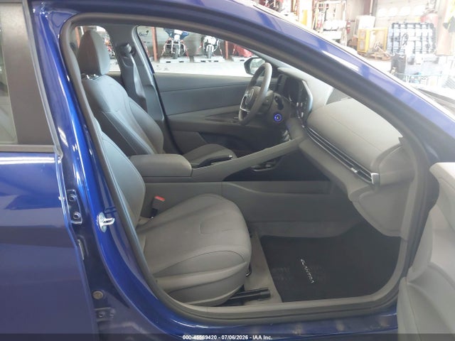 Продажа на аукционе авто 2021 Hyundai Elantra Se, vin: 5NPLL4AG9MH046541, номер лота: 45569420