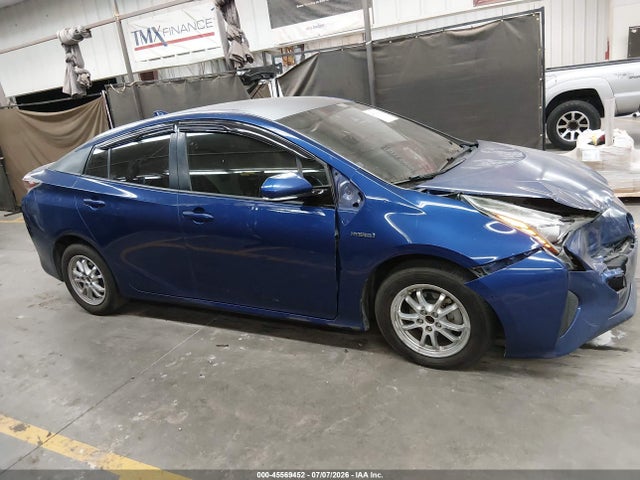 Toyota Prius Three 2018 JTDKARFU7J3549179 Image 13