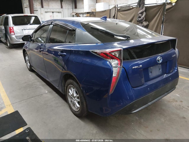 Toyota Prius Three 2018 JTDKARFU7J3549179 Image 3