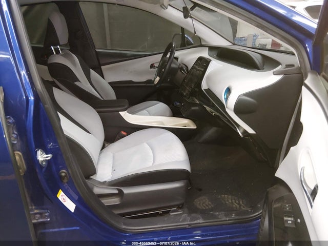Toyota Prius Three 2018 JTDKARFU7J3549179 Image 5