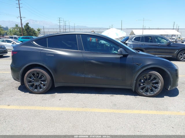 2022 Tesla Model Y Long Range Dual Motor All-wheel Drive მანქანა იყიდება აუქციონზე, vin: 7SAYGDEE8NF447293, აუქციონის ნომერი: 45569496