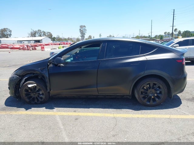 2022 Tesla Model Y Long Range Dual Motor All-wheel Drive მანქანა იყიდება აუქციონზე, vin: 7SAYGDEE8NF447293, აუქციონის ნომერი: 45569496