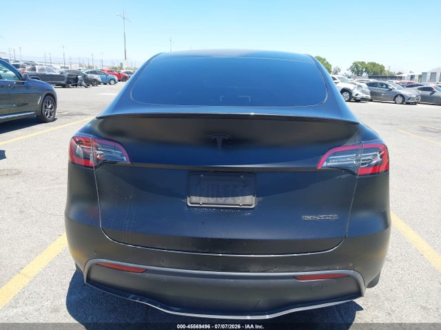 2022 Tesla Model Y Long Range Dual Motor All-wheel Drive მანქანა იყიდება აუქციონზე, vin: 7SAYGDEE8NF447293, აუქციონის ნომერი: 45569496