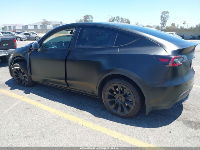 2022 Tesla Model Y Long Range Dual Motor All-wheel Drive მანქანა იყიდება აუქციონზე, vin: 7SAYGDEE8NF447293, აუქციონის ნომერი: 45569496