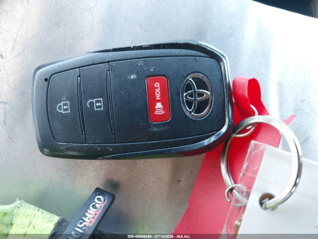 Toyota RAV4 SE 2026 JTM6DRBV3TJ005252 Image 11