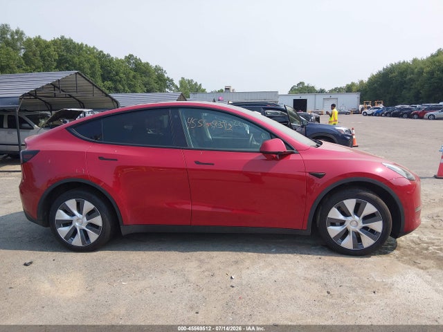 Auction sale of the 2022 Tesla Model Y Long Range Dual Motor All-wheel Drive, vin: 7SAYGDEE9NF451465, lot number: 45569512