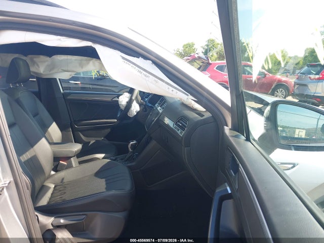 2023 Volkswagen Tiguan 2.0t Se R-line Black მანქანა იყიდება აუქციონზე, vin: 3VV8B7AX6PM016617, აუქციონის ნომერი: 45569574