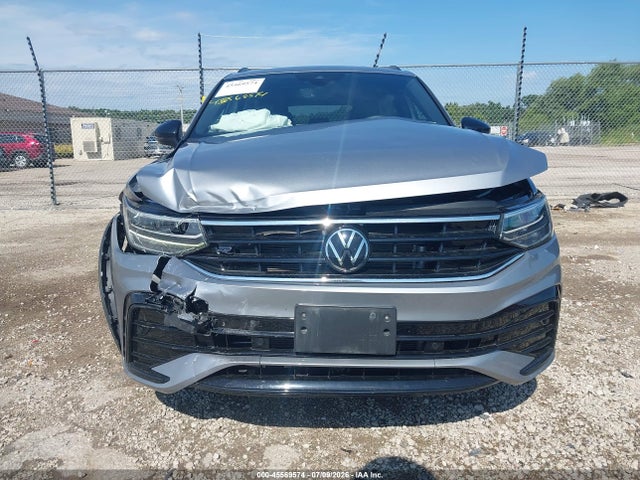 2023 Volkswagen Tiguan 2.0t Se R-line Black მანქანა იყიდება აუქციონზე, vin: 3VV8B7AX6PM016617, აუქციონის ნომერი: 45569574