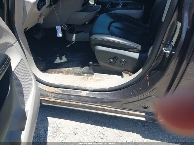 Chrysler Voyager Lxi 2020 2C4RC1DG9LR176471 Image 6