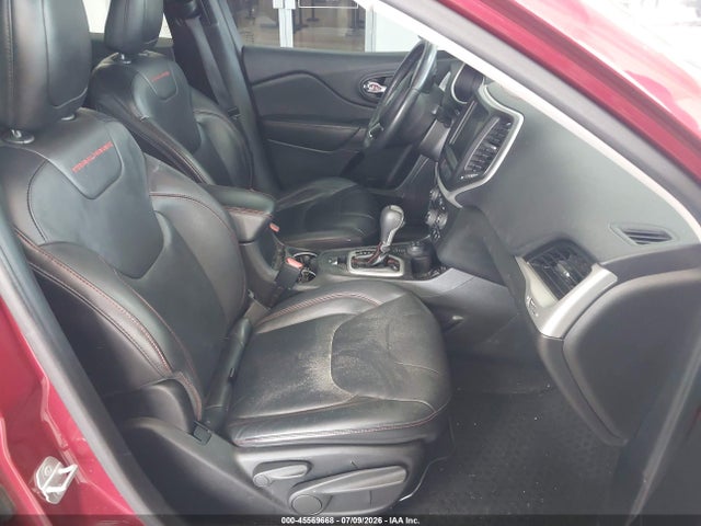 Продажа на аукционе авто 2016 Jeep Cherokee Trailhawk, vin: 1C4PJMBS1GW104585, номер лота: 45569668