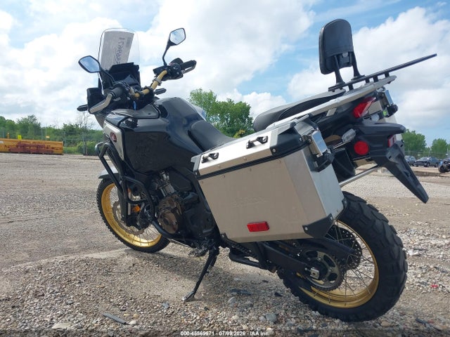 Honda Crf1100 D4 2021 JH2SD1048MK100578 Image 3