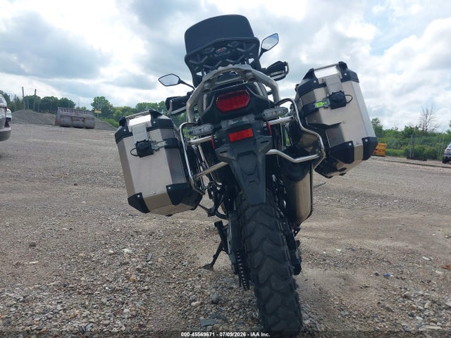 Honda Crf1100 D4 2021 JH2SD1048MK100578 Image 6