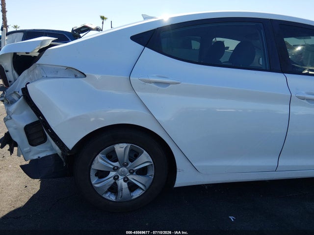 5NPDH4AE7GH733249 Hyundai ELANTRA SE