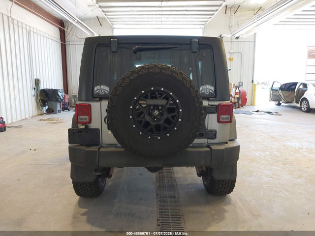 1C4BJWDG3GL109500 Jeep Wrangler Unlimited Sport