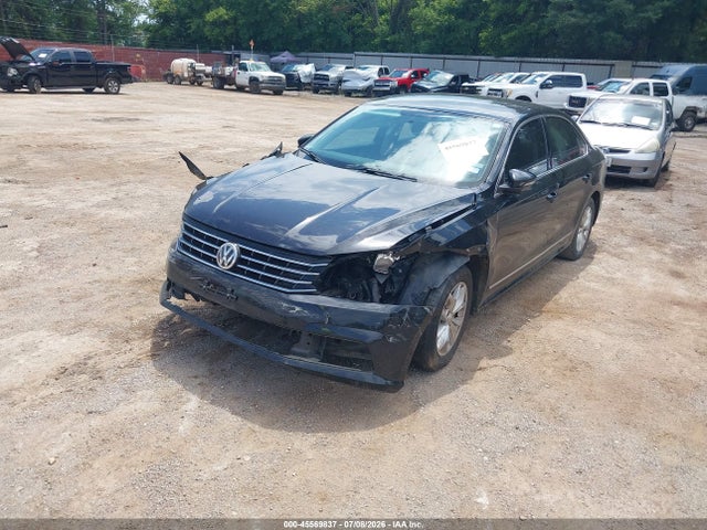 45569837 :رقم المزاد ، 1VWAT7A37HC016894 vin ، 2017 Volkswagen Passat 1.8t S مزاد بيع