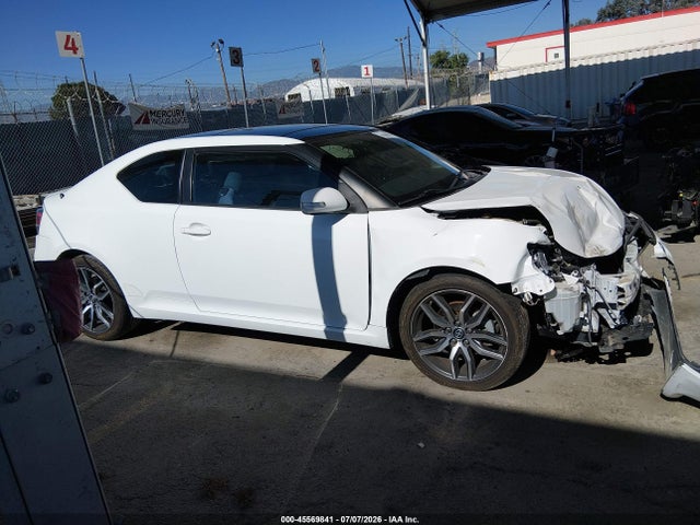 Scion TC 2014 JTKJF5C77E3082283 Image 13