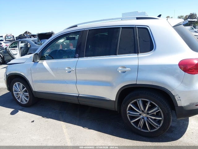 WVGRV7AX8HK002877 Volkswagen Tiguan 2.0t Wolfsburg Edition