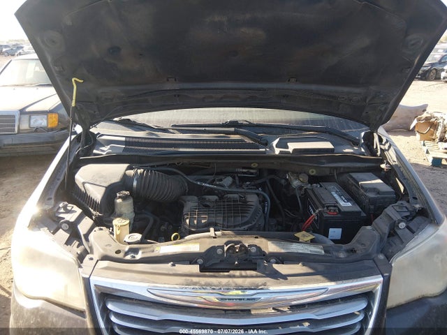 45569870 :رقم المزاد ، 2A4RR6DG8BR610500 vin ، 2011 Chrysler Town & Country Limited مزاد بيع