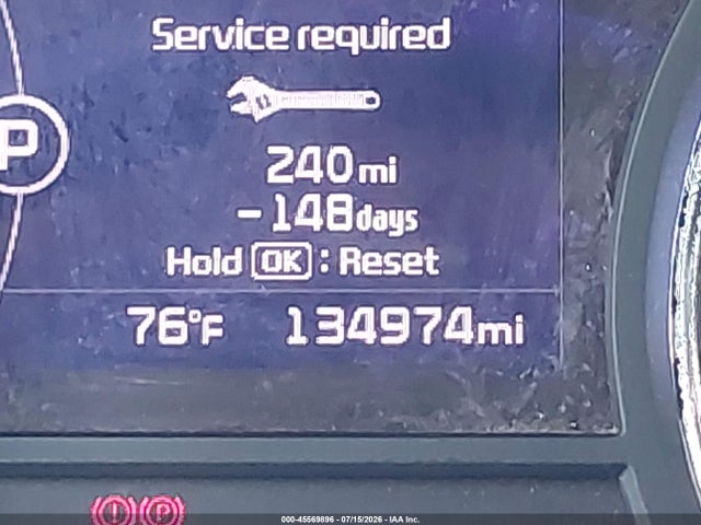 KNDMB5C11H6339436 KIA SEDONA LX