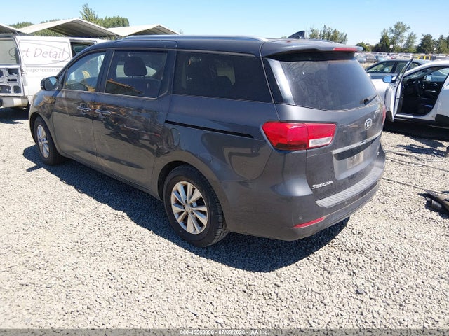 KIA SEDONA LX 2017 KNDMB5C11H6339436 Image 3