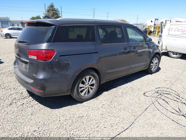 KIA SEDONA LX 2017 KNDMB5C11H6339436 Image 4