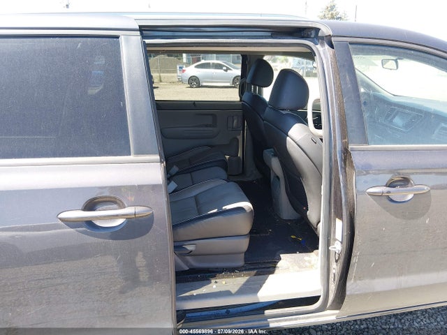 KIA SEDONA LX 2017 KNDMB5C11H6339436 Image 8