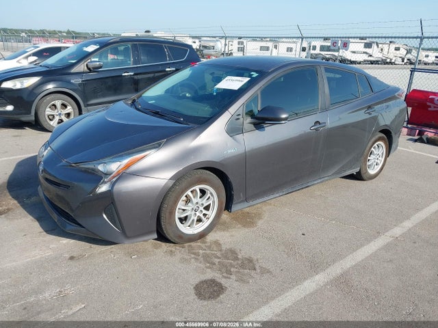 Toyota Prius Two 2016 JTDKBRFU4G3507767 Image 2