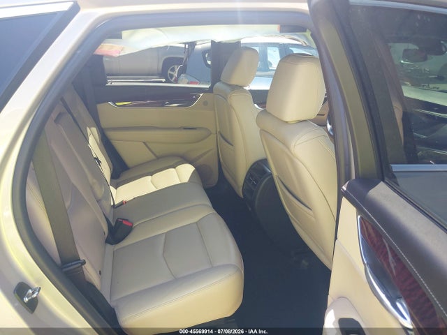45569914 :رقم المزاد ، 1GYKNBRS8HZ210793 vin ، 2017 Cadillac Xt5 Luxury مزاد بيع