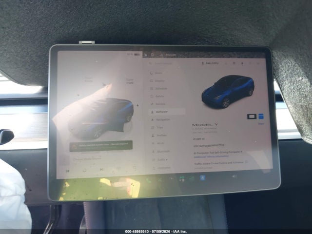 Tesla Model Y Long Range Dual Motor All-wheel Drive 2024 7SAYGDEE7RF007703 Image 19