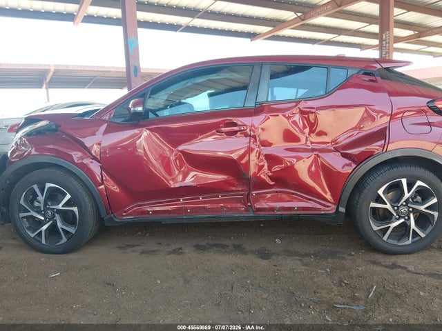 Toyota C-HR XLE 2018 NMTKHMBX2JR028639 Image 15