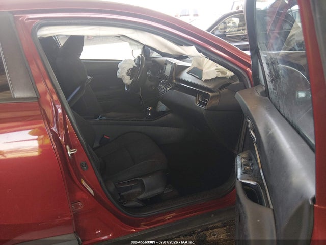 Toyota C-HR XLE 2018 NMTKHMBX2JR028639 Image 5