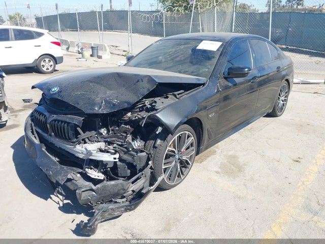 BMW 530e 2022 WBA13AG06NCH76498 Image 2