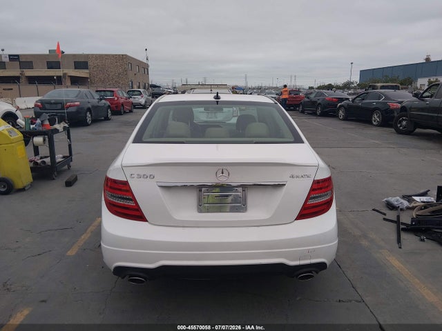 WDDGF8AB9EA966477 Mercedes-Benz C 300 Sport 4matic